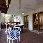 3 Bedroom Awesome In *