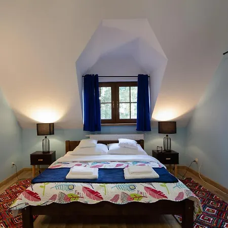 3 Bedroom Awesome In Holiday home