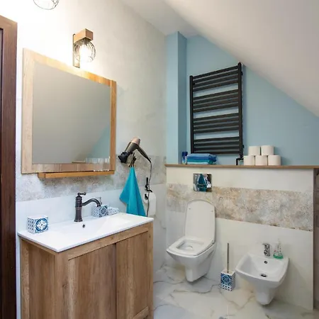 3 Bedroom Awesome In * رن